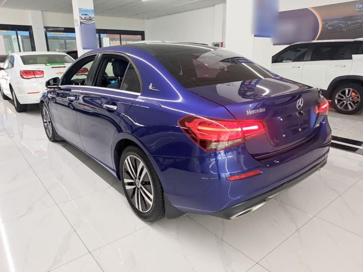 A-Class 2020 Facelift A 180 L photo 4