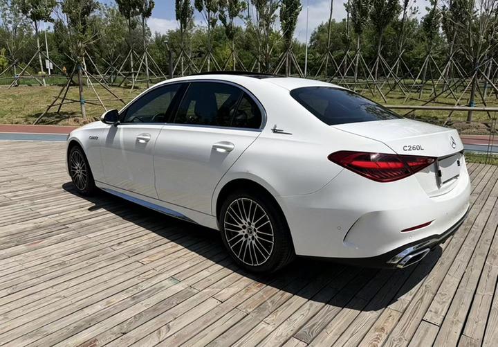 C-Class 2023 C 260 L Sport photo 4