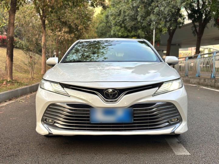 Camry 2018 2.0G Luxury photo 2