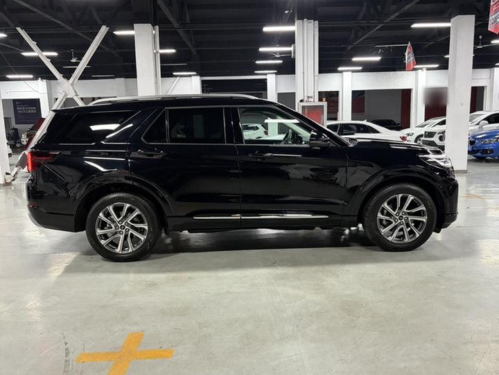 Explorer 2025 2.3T EcoBoost AWD 5-Seater photo 4
