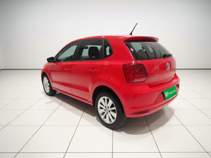 Polo 2016 1.6L AT Comfort photo 4