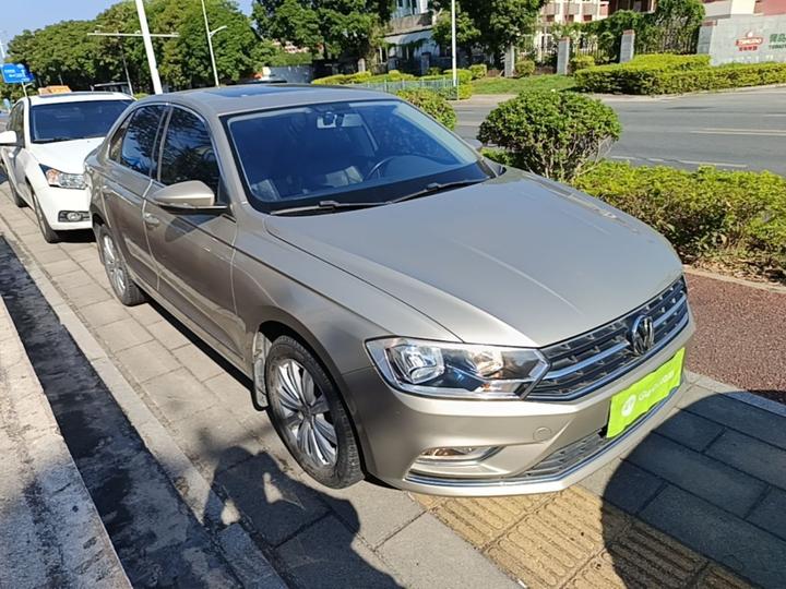 Bora 2016 1.6L MT Comfort photo 3