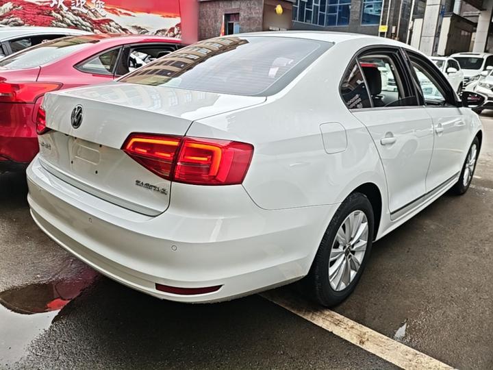Sagitar 2015 1.6L AT Comfort photo 6