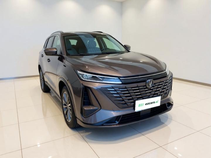 CS75 PLUS 2023 3rd Gen 1.5T AT Premium photo 3
