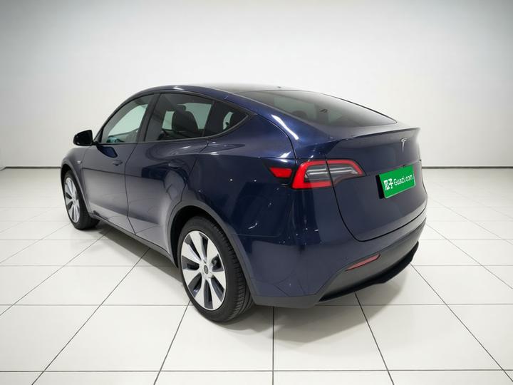 Model Y 2022 RWD photo 4