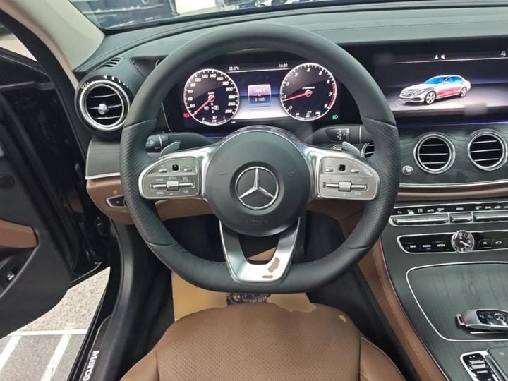 E-Class 2020 E 300 L Sport Fashion photo 6