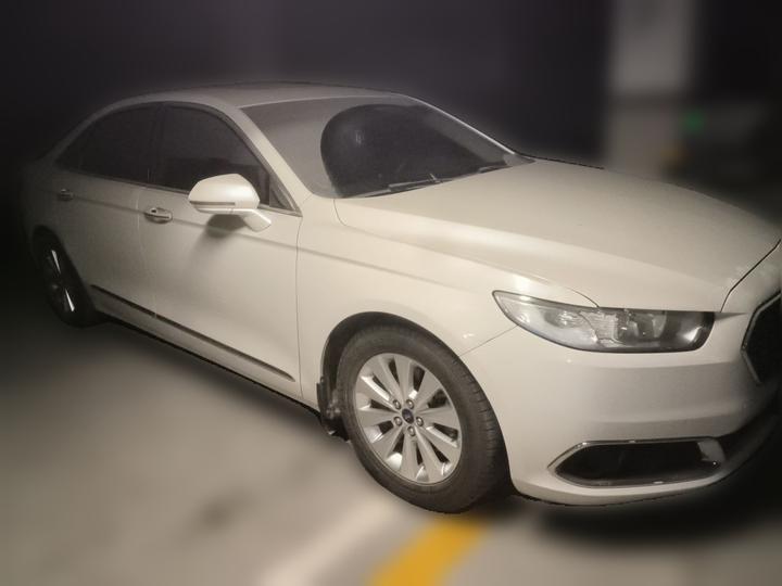 Taurus 2017 EcoBoost 180 Luxury photo 3