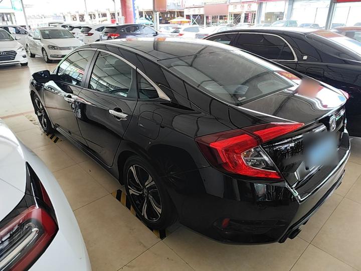 Civic 2016 220TURBO CVT Premium photo 4