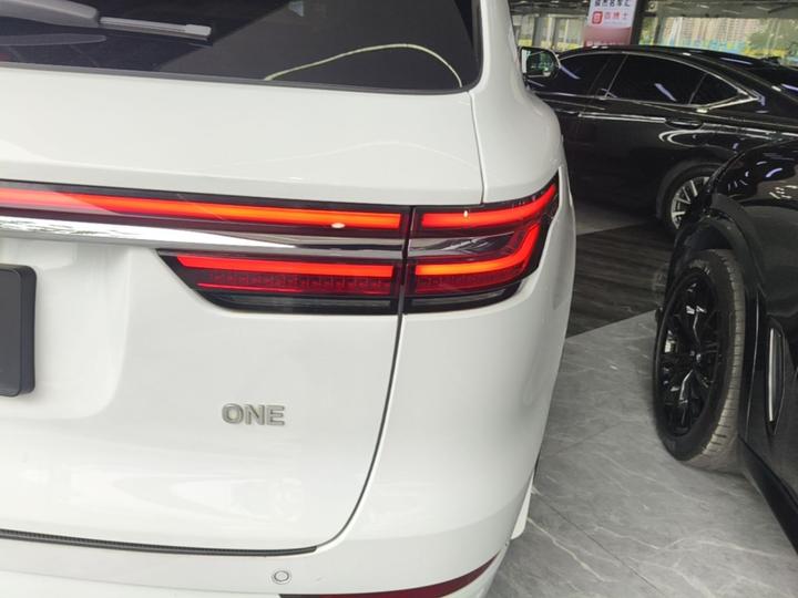 Li Auto ONE 2020 EREV 6-Seater photo 7