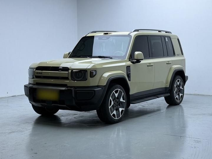 iCAR V27 2026 200KM AWD 700