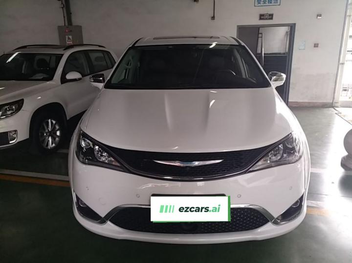 Chrysler PHEV Imported 2019 3.6L PHEV photo 2