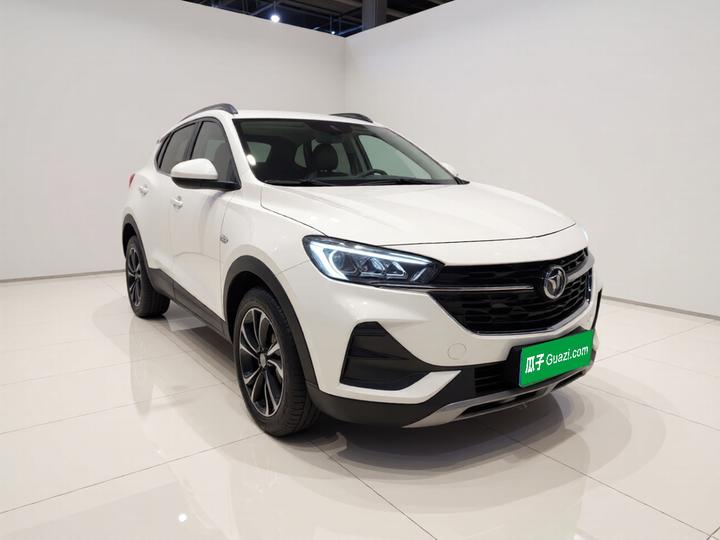GX 2020 20T CVT RWD Luxury photo 3