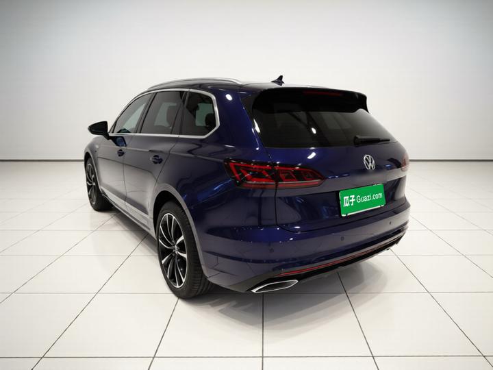 Touareg 2021 3.0TSI Classic Sport Package photo 4