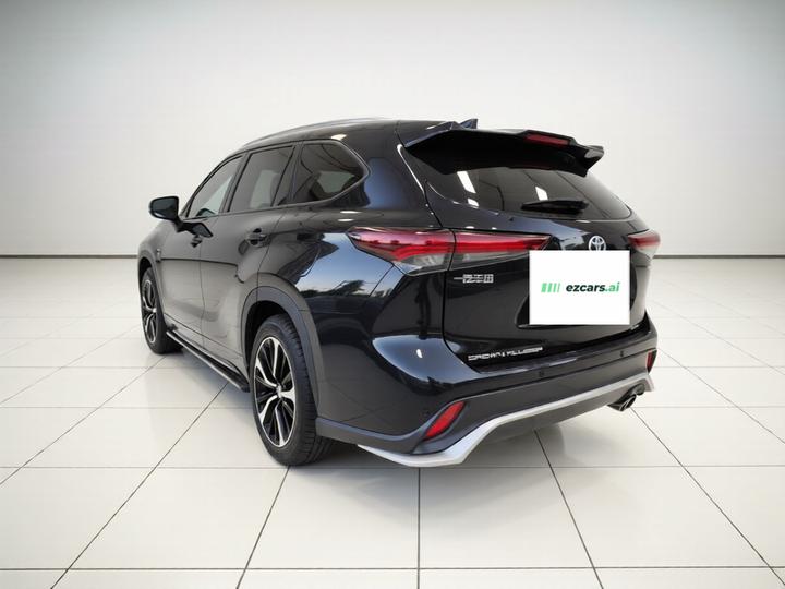 Crown 2023 2.5L HEV AWD Luxury photo 4