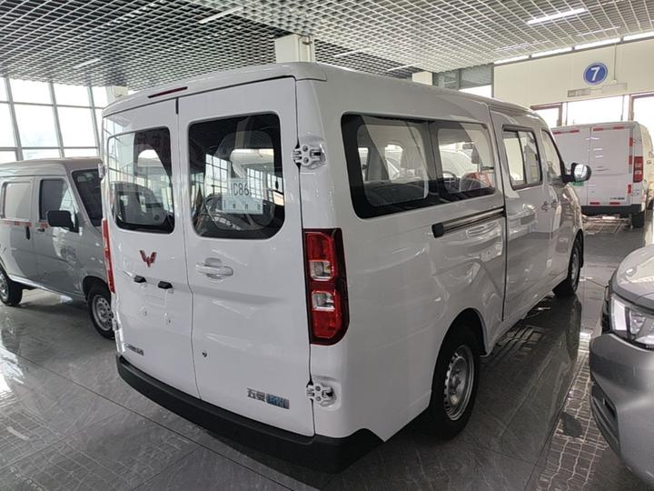 Wuling 2026 330km Bus Comfort photo 4