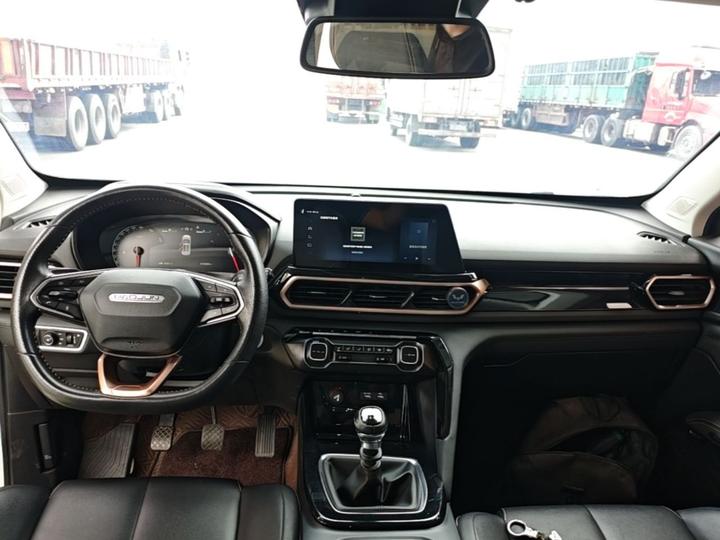 RS-5 2019 1.5T MT-Class Luxury China VI photo 5