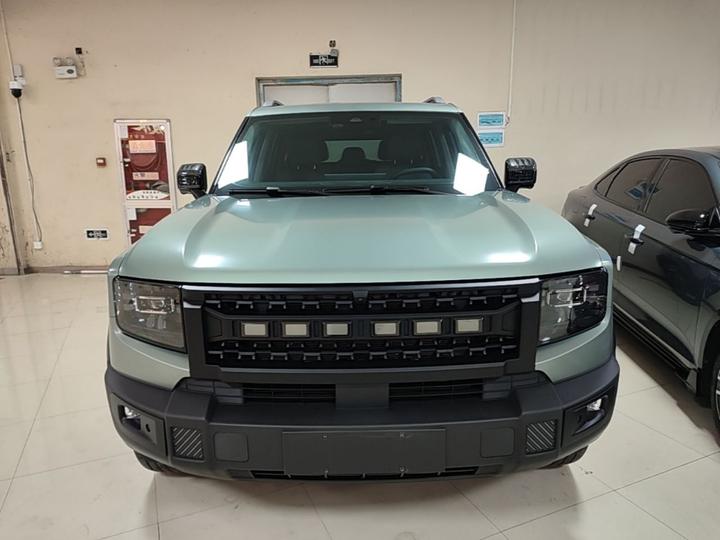 2025 2.0TD XWD photo 2
