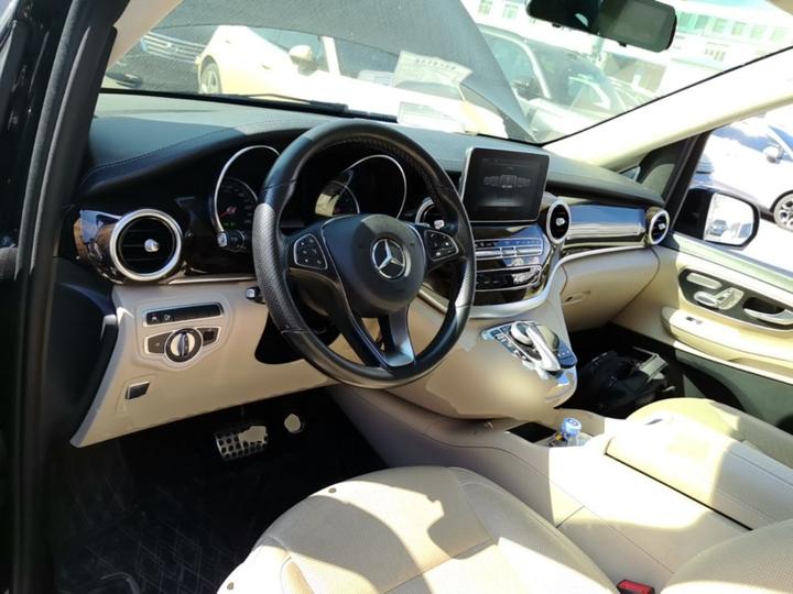 V-Class 2018 V 260 L Premium Extended China VI photo 5