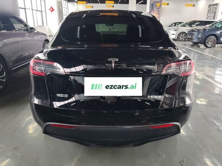 Model Y 2022 Facelift RWD photo 3