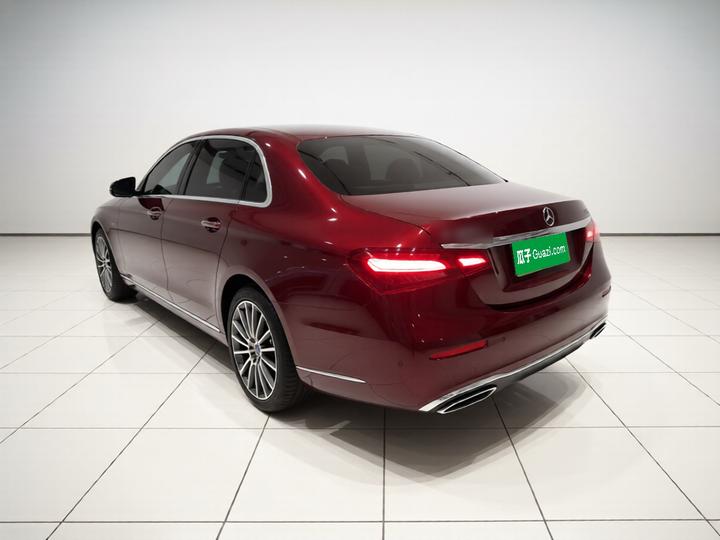 E-Class 2022 E 260 L photo 4