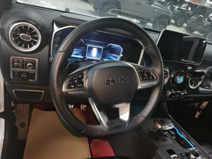 BJ40 2024 2.0T 2020 Honor photo 6