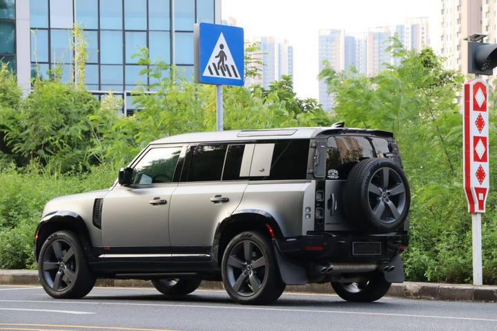 Defender 2023 Facelift 110 5.0T V8 photo 4