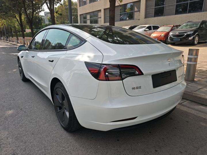 Model 3 2021 Standard Range RWD Upgraded photo 4