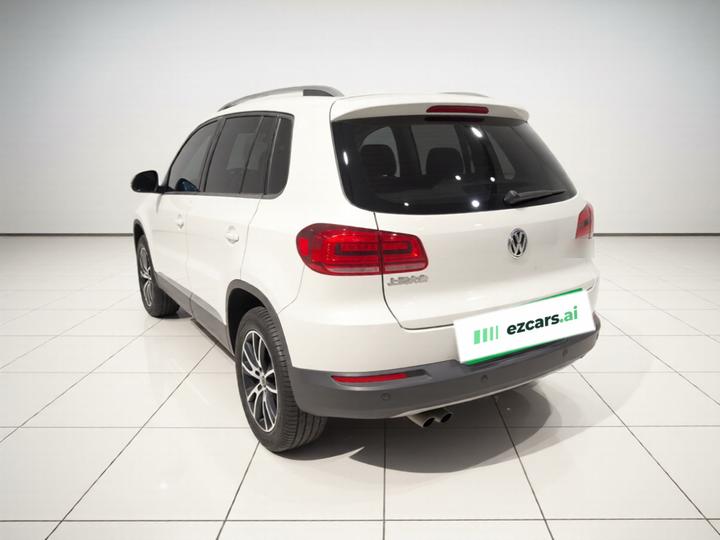 Tiguan 2015 1.8TSI AT RWD Luxury photo 4