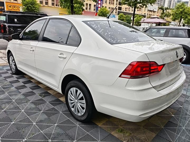 Santana 2021 1.5L AT photo 4