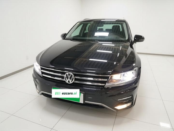 Tiguan L 2018 Facelift 330TSI AT RWD Luxury photo 2