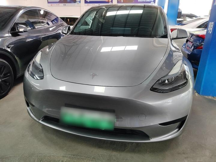 Model Y 2024 RWD photo 2