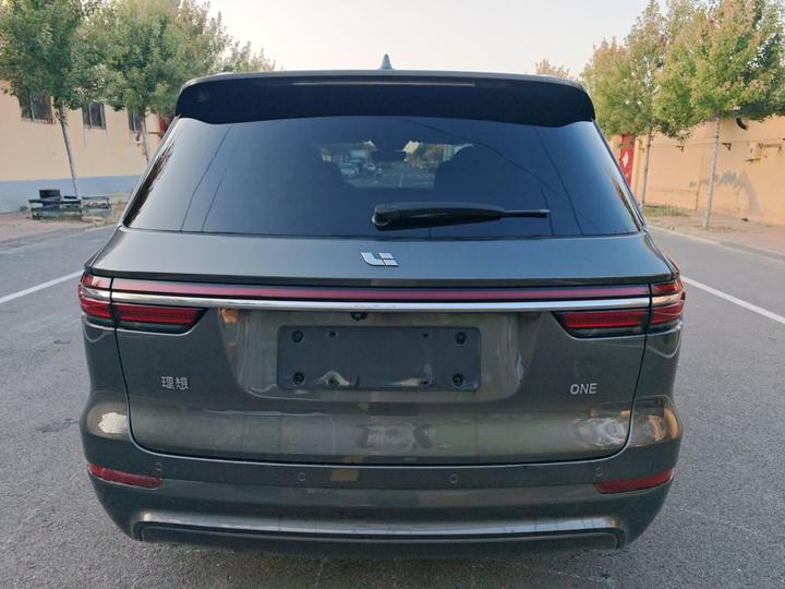 Li Auto ONE 2020 EREV 6-Seater photo 3