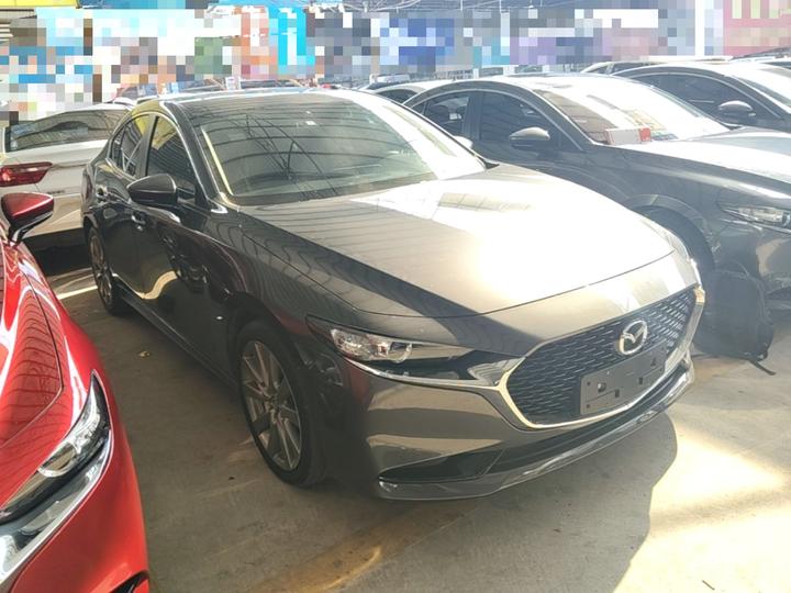3 Axela 2020 2.0L AT photo 3