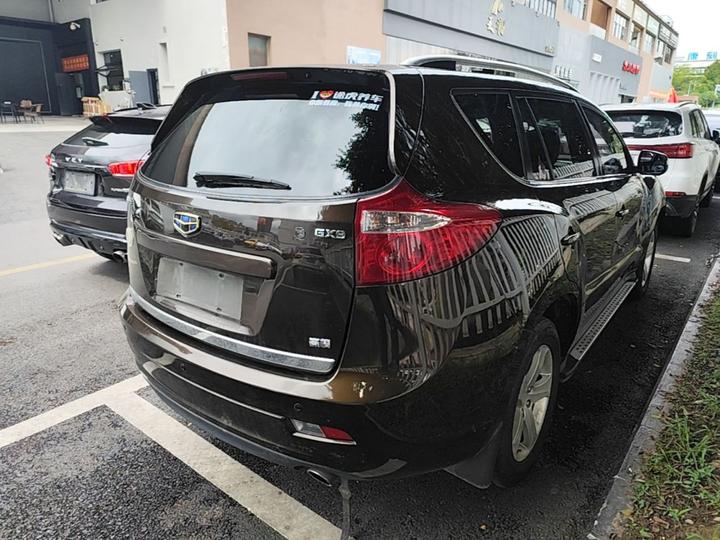 SUV 2014 2.4L AT RWD Exclusive photo 6
