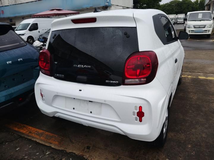 Clever R 2021 302km 4-Seater photo 3