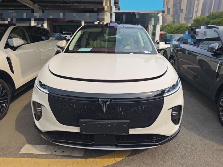 Voyah 2025 AWD Qiankun photo 2