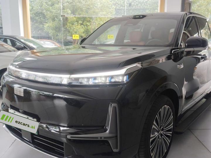 Galaxy M9 2025 210km AWD Pilot