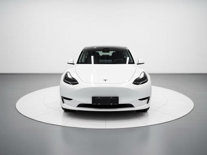 Model Y 2022 RWD photo 2