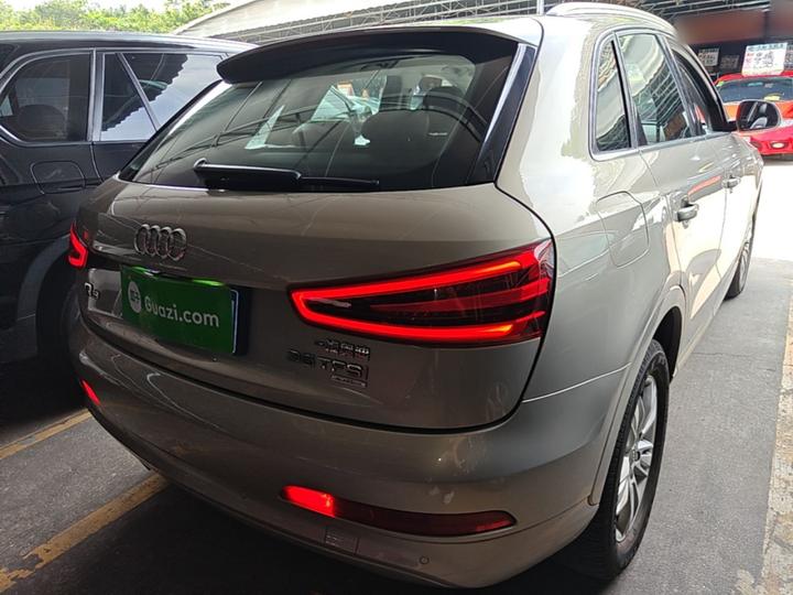 Q3 2015 35 TFSI quattro Tech photo 4