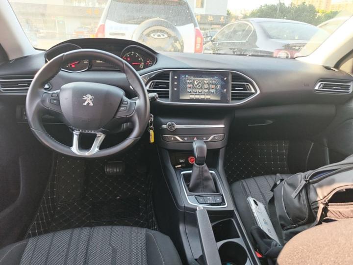 308S 2015 1.2T AT photo 5