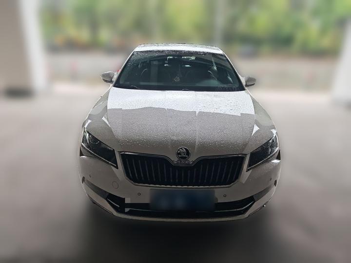 Superb 2016 TSI280 DSG photo 2