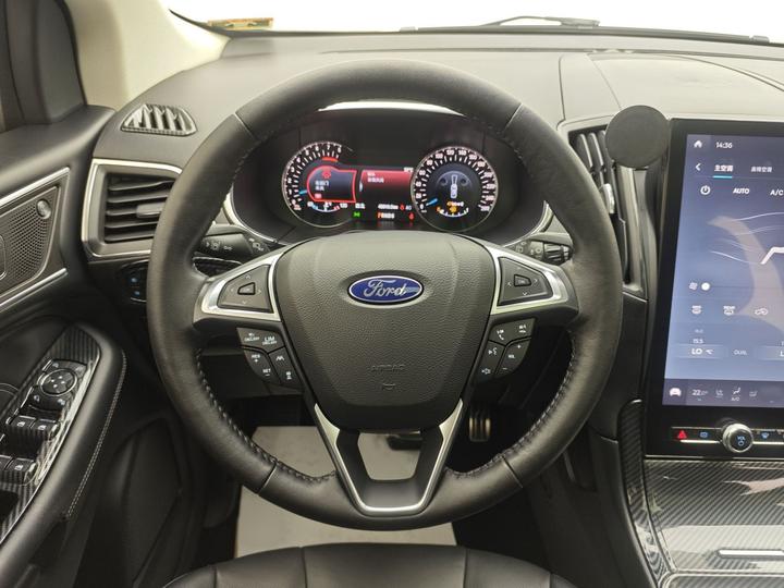 Edge 2020 EcoBoost 245 AWD Plus 7-Seater photo 3