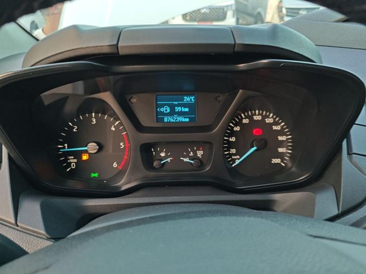 Transit 2019 2.0T Diesel Medium Wheelbase 6-Seater China VI photo 7