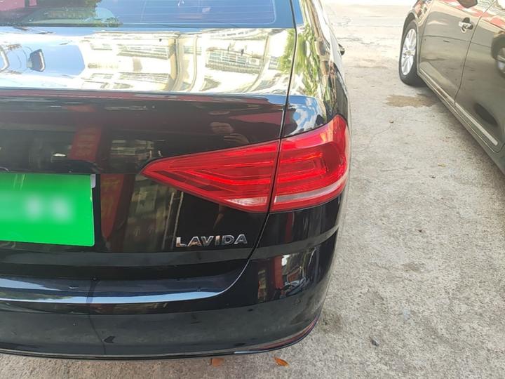 Lavida 2015 1.6L AT photo 7