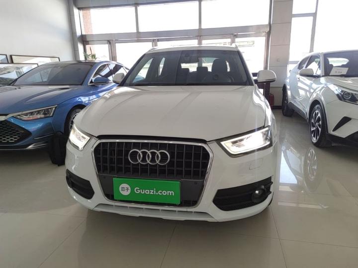 Q3 2013 35 TFSI Comfort photo 2