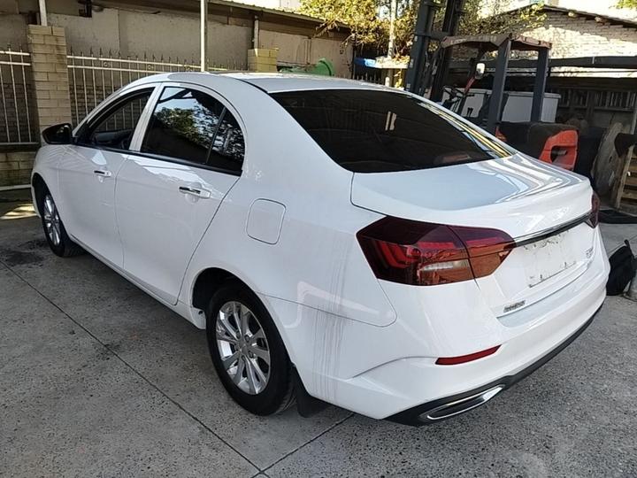 Emgrand 2021 UP 1.5L CVT Comfort photo 4