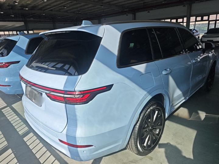 Li Auto ONE 2020 EREV 6-Seater photo 6