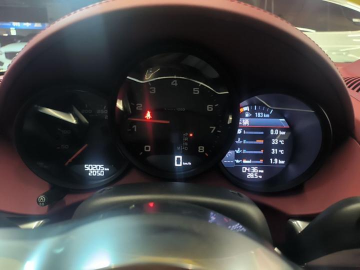 718 2022 Cayman 2.0T photo 4
