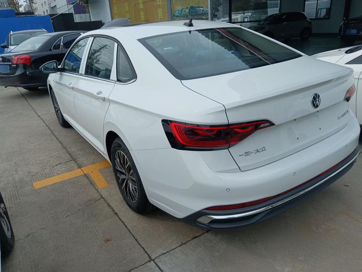 Sagitar 2025 Facelift 200TSI DSG photo 4