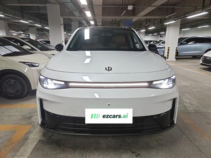 Leapmotor C16 2024 EREV 200 Exclusive photo 2